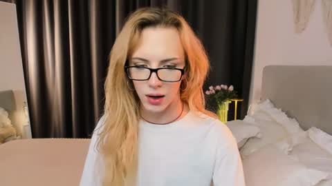 Snapshot of tiffany_king chatting on 22, 3, 2026 Tiffany online show from 22, 3, 2026