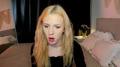 Snapshot of tiffany_king chatting on 6, 6, 2026 Tiffany online show from 6, 6, 2026