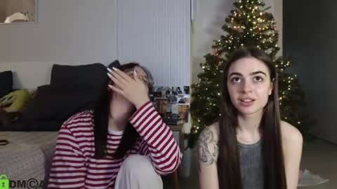 Snapshot of tiffany_loong chatting on 21, 1, 2025 tiffany online show from 21, 1, 2025