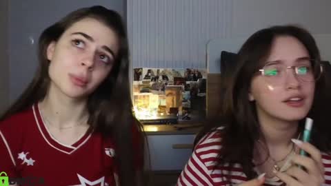 Snapshot of tiffany_loong chatting on 22, 1, 2025 tiffany online show from 22, 1, 2025