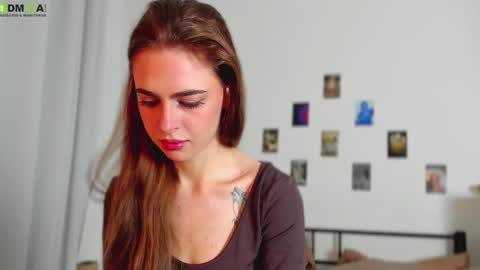 Snapshot of tiffany_loong chatting on 12, 9, 2025 tiffany online show from 12, 9, 2025