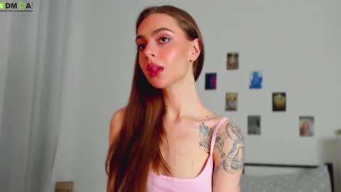 Snapshot of tiffany_loong chatting on 17, 9, 2025 tiffany online show from 17, 9, 2025