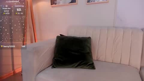 tiffany_low online show from 10, 1, 2026