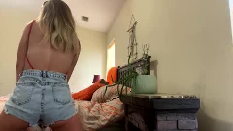 Tiffany Dove online show from 19, 2, 2025