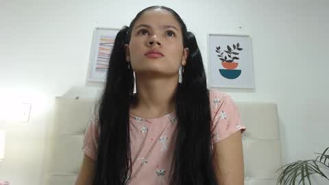 Tifanny Fox online show from 12, 3, 2025