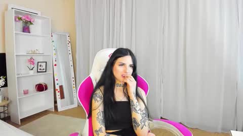 Tiffani online show from 24, 3, 2026