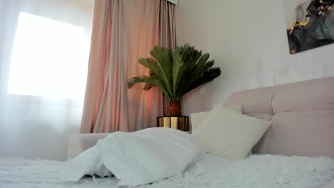 Tiffany Houston online show from 11, 1, 2025