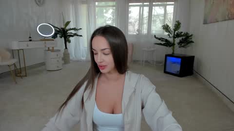 Tiffany Houston online show from 12, 1, 2025