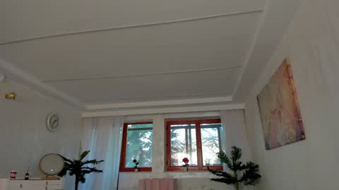 Tiffany Houston online show from 20, 1, 2025