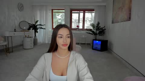 Tiffany Houston online show from 8, 2, 2025