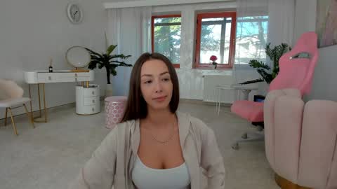 Tiffany Houston online show from 8, 3, 2025