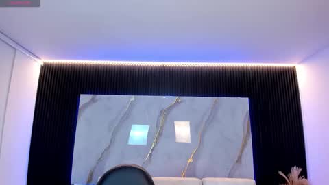 tiffanyhoustton online show from 5, 2, 2026