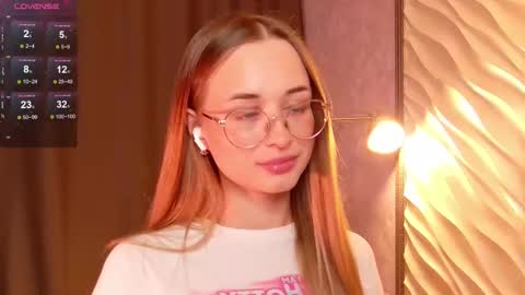 Tiffany online show from 20, 11, 2025