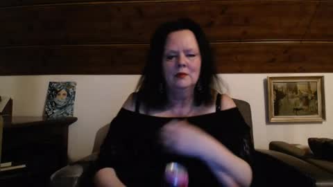 TiffanyMature online show from 28, 4, 2026