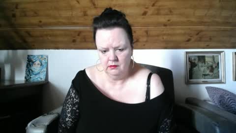 TiffanyMature online show from 29, 4, 2026