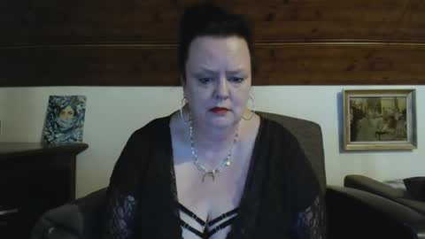 TiffanyMature online show from 1, 5, 2026