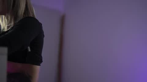 Ilaria online show from 11, 10, 2025