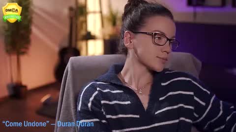 tiffanyriox online show from 24, 9, 2025