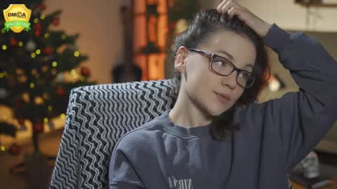 tiffanyriox online show from 16, 12, 2025