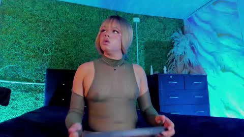 tiffanyy_deluxe online show from 27, 2, 2026