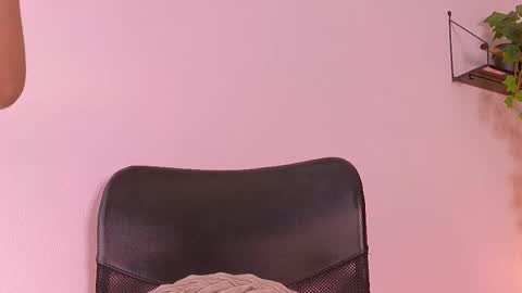 Tiffany  online show from 3, 11, 2025