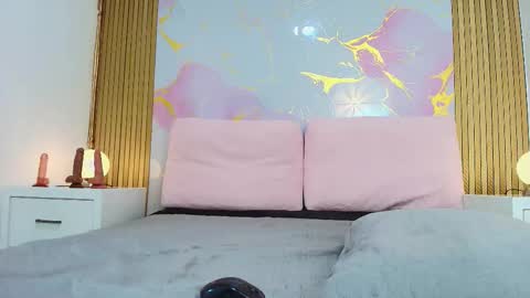 T I F F A N Y online show from 27, 10, 2025