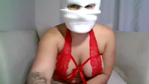 tiinkerbell26 online show from 17, 2, 2025