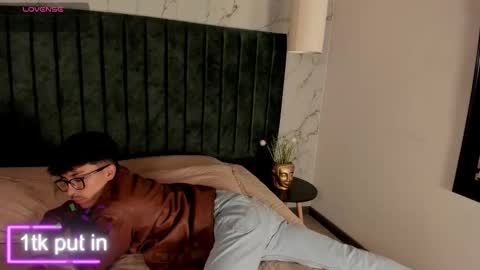 Tim Fox online show from 10, 11, 2025