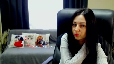 Luisa online show from 4, 5, 2026