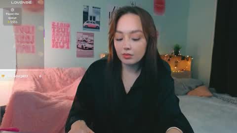 Snapshot of timewithout chatting on 6, 1, 2026 Mia online show from 6, 1, 2026