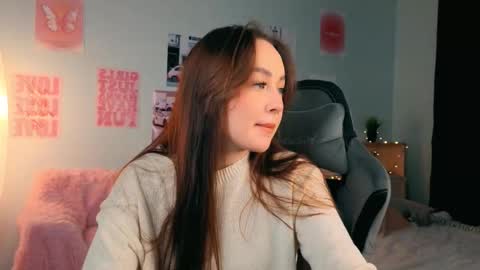 Snapshot of timewithout chatting on 8, 2, 2026 Mia online show from 8, 2, 2026