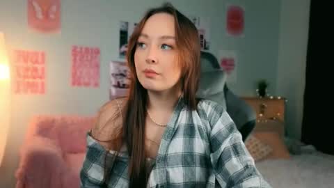 Snapshot of timewithout chatting on 9, 2, 2026 Mia online show from 9, 2, 2026