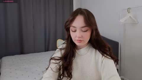 Snapshot of timewithout chatting on 6, 3, 2026 Mia online show from 6, 3, 2026