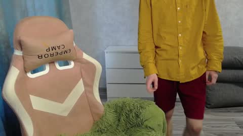 Snapshot of timmy7topcut chatting on 27, 12, 2024 Timmy online show from 27, 12, 2024