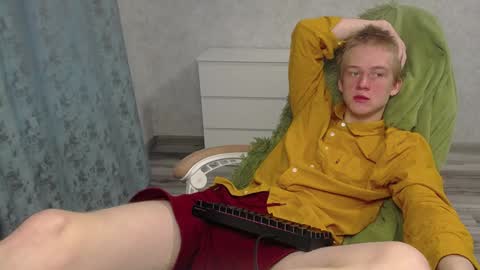 Snapshot of timmy7topcut chatting on 4, 1, 2025 Timmy online show from 4, 1, 2025