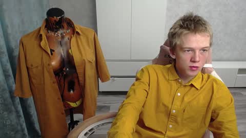 Snapshot of timmy7topcut chatting on 8, 2, 2025 Timmy online show from 8, 2, 2025