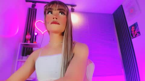 Hallie And Annie online show from 26, 2, 2026