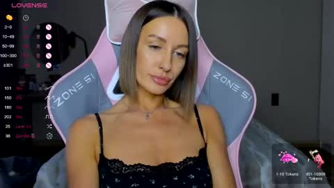 Snapshot of tina__bestie chatting on 17, 4, 2026 Tina online show from 17, 4, 2026