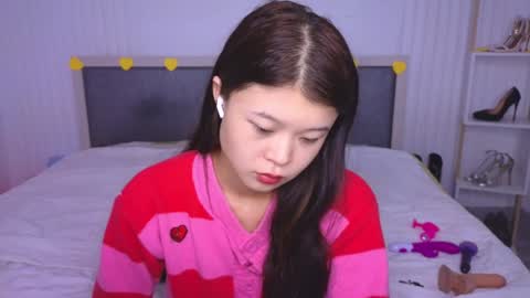tina__kim online show from 6, 2, 2025