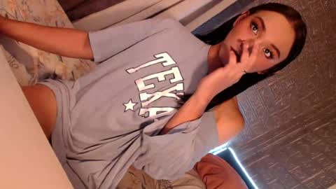 Snapshot of tina_allure chatting on 16, 7, 2026 Tina online show from 16, 7, 2026