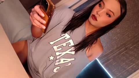 Snapshot of tina_allure chatting on 20, 7, 2026 Tina online show from 20, 7, 2026