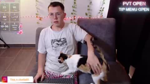 Tina N Charlie online show from 30, 7, 2026