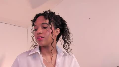 T I N A online show from 2, 5, 2026