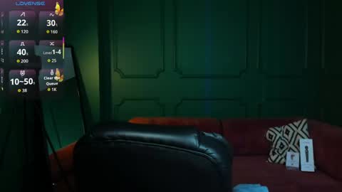 tina_tayllor__ online show from 6, 5, 2026