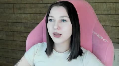 TinaBurton online show from 7, 2, 2026