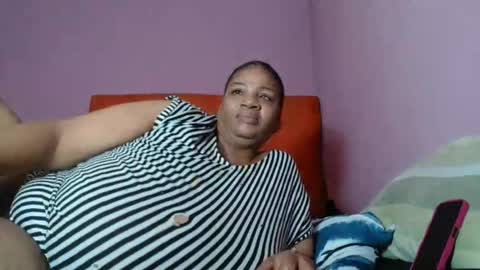 Snapshot of tinagiant chatting on 25, 6, 2026 tinagiant online show from 25, 6, 2026