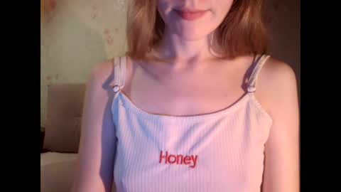 Snapshot of tinalamoon chatting on 2, 12, 2024 Lisa online show from 2, 12, 2024