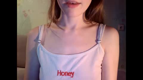 Snapshot of tinalamoon chatting on 3, 12, 2024 Lisa online show from 3, 12, 2024