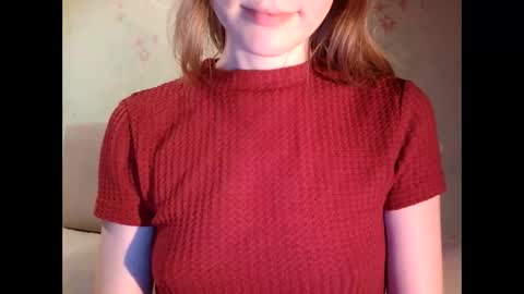 Snapshot of tinalamoon chatting on 4, 12, 2024 Lisa online show from 4, 12, 2024