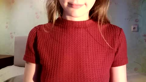 Snapshot of tinalamoon chatting on 4, 12, 2024 Lisa online show from 4, 12, 2024